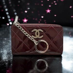 🆕💕CHANEL Burgundy Patent Leather Zip Closure O-Ring Key Holder Card Wallet SHW